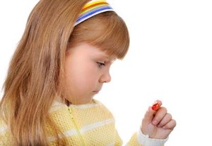 Anak-anak Susah Bedakan Obat dengan Permen 