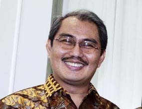  Jimly: Menkum HAM Jangan Ngeper Digugat Koruptor