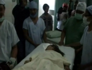 Dokter Keluarkan Paku & Jarum di Tubuh Safira