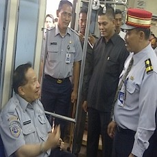 Menhub Tinjau Pembangunan Rel Ganda Serpong-Parung Panjang-Maja