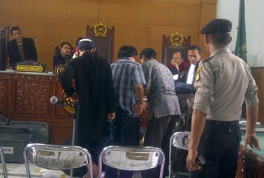 Mantan Kapolres Cirebon Batal Hadir di Sidang Teroris Bom Cirebon