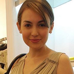 Rianti Cartwright Istirahat Jadi Artis untuk Punya Anak?