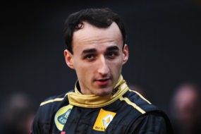 Renault Belum Tahu Kapan Kubica Akan Membalap Lagi