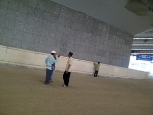 Mengagumi Jembatan Jamarat di Mina