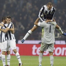 Trezeguet Dukung Juve Rebut Scudetto
