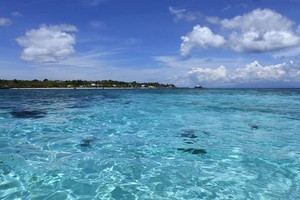 Crystal Water di Pulau Liukang