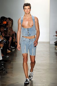 Jeremy Scott. Spring/Summer 2012. New York Fashion Week ss 2012. [Photo by Slaven Vlasic/Getty Images]