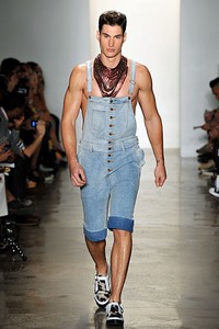 Jeremy Scott. Spring/Summer 2012. New York Fashion Week ss 2012. [Photo by Slaven Vlasic/Getty Images]