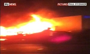 26 Kendaraan Kecelakaan Beruntun di Inggris, 30 Luka-luka