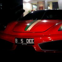 Konsumen Mobil Super Mewah Cenderung Tertutup