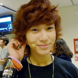 Sibuk, Taemin SHINee dan Jiyeon T-Ara Tunda Kuliah