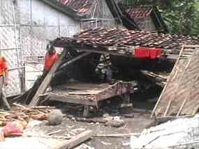 Puting Beliung Terjang Situbondo, Satu Warga Tewas Tertimpa Rumah