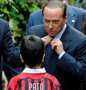 Berlusconi Mundur, Bursa Italia Anjlok Harga Surat Utang Merosot