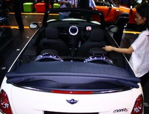 120 Unit Mobil MINI Sudah Dipesan