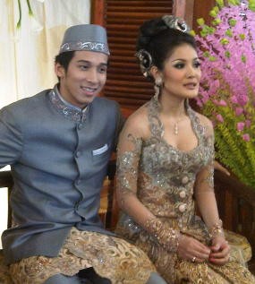 Nindy & Azka Belum Tentukan Lokasi Bulan Madu