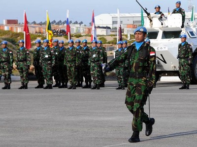 Kontingen Garuda Peringati Hari Pahlawan
