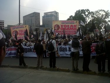 Massa HTI Depan Kedubes AS Bubar, Lalin Mulai Pulih