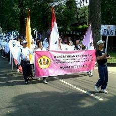 Unpad Semarakkan Car Free Day Dago dengan Pawai