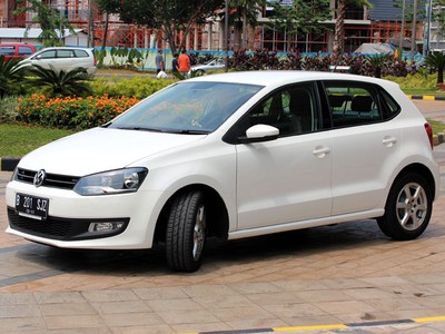 Menjajal Mobil Terbaik Dunia