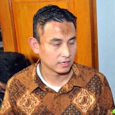 Tim Kaligis Mengaku Tak Tahu Strategi Pembelaan Hotman untuk Nazaruddin