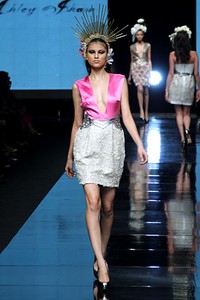 Ashley Isham. Jakarta Fashion Week 2012 at Pacific Place ground floor. Jakarta. [Foto: Mohammad Abduh/Wolipop]