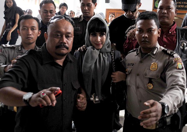 Malinda Dee Semakin Dikawal Ketat