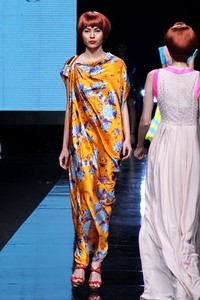 Tube Gallery Alliance of Beauty. Jakarta Fashion Week 2012 at Pacific Place Ground Floor. Jakarta. [Foto: Mohammad Abduh/Wolipop]