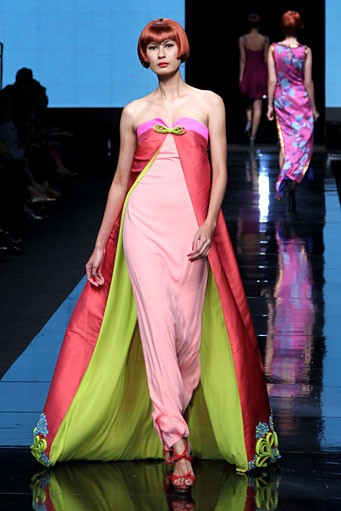 Tube Gallery Alliance of Beauty. Jakarta Fashion Week 2012 at Pacific Place Ground Floor. Jakarta. [Foto: Mohammad Abduh/Wolipop]