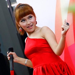 Merasa Masih Kecil, Ayu Ting Ting Males Ditanya Soal Kawin