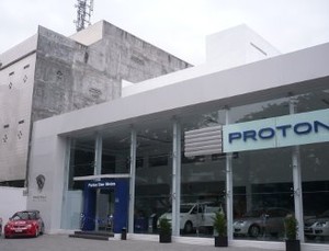 Proton Resmikan Diler Platinum Pertama di Indonesia