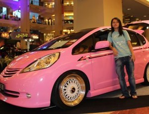 Honda Jazz dengan Sentuhan Wanita