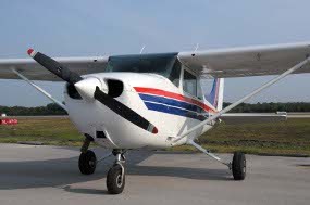 Benda Putih Panjang Diduga Cessna Ditemukan di Situ Lembang