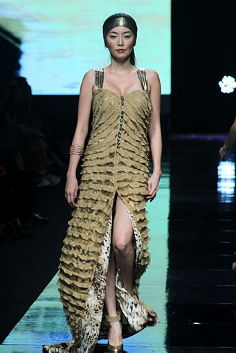 Kanaya Tabitha Perfect Tomorrow With Colors. Jakarta Fashion Week 2012 at Pacific Place Ground Floor. Jakarta. [Foto: Mohammad Abduh/Wolipop]