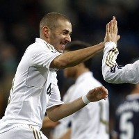 Madrid Pesta Gol di Bernabeu