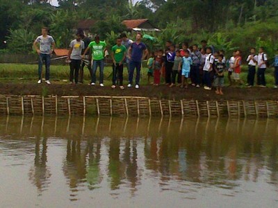 Punggawa Persib Bandung Mancing Bareng