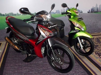 Honda Luncurkan 2 Motor Injeksi
