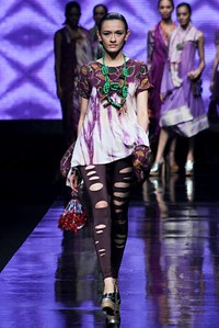 Carmanita In colors, I create !. Jakarta Fashion Week 2012 at Pacific Place Ground Floor. Jakarta. [Foto: Mohammad Abduh/Wolipop]