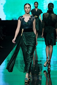 Era Soekamto The Journey of Life Has Been Coloring me and Colors Had Inspired my Life. Jakarta Fashion Week 2012 at Pacific Place Ground Floor. Jakarta. [Foto: Mohammad Abduh/Wolipop]