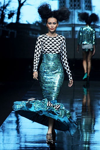 Adesagi Kierana Colors Had Sweetened my Life. Jakarta Fashion Week 2012 at Pacific Place Ground Floor. Jakarta. [Foto: Mohammad Abduh/Wolipop]