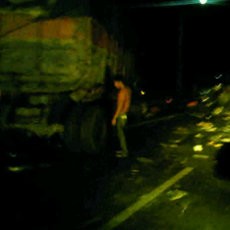 Truk Vs Pajero TNI di Tol Cipularang KM 93-600 Arah Jakarta