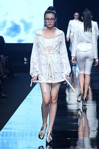 Tri Handoko Life without colors would be as plain as a canvas without painting. Jakarta Fashion Week 2012 at Pacific Place Ground Floor. Jakarta. [Foto: Mohammad Abduh/Wolipop]