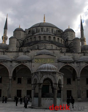 Akhir Tahun Menawan di Istanbul
