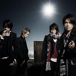 Tiket Laris, Film Konser LArc en Ciel Tambah Jam Tayang
