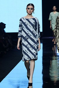 Oscar Lawalata The Culture Incarnation. Jakarta Fashion Week 2012 at Pacific Place Ground Floor. Jakarta. [Foto: Mohammad Abduh/Wolipop]