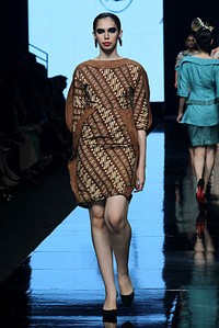 Oscar Lawalata The Culture Incarnation. Jakarta Fashion Week 2012 at Pacific Place Ground Floor. Jakarta. [Foto: Mohammad Abduh/Wolipop]