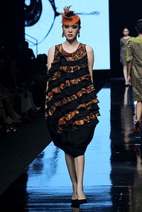 Oscar Lawalata The Culture Incarnation. Jakarta Fashion Week 2012 at Pacific Place Ground Floor. Jakarta. [Foto: Mohammad Abduh/Wolipop]