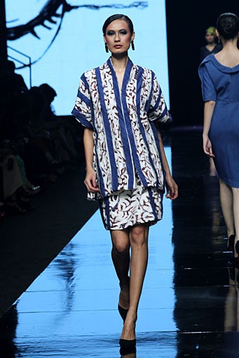 Oscar Lawalata The Culture Incarnation. Jakarta Fashion Week 2012 at Pacific Place Ground Floor. Jakarta. [Foto: Mohammad Abduh/Wolipop]