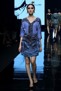 Oscar Lawalata The Culture Incarnation. Jakarta Fashion Week 2012 at Pacific Place Ground Floor. Jakarta. [Foto: Mohammad Abduh/Wolipop]