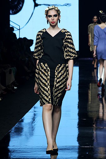 Oscar Lawalata The Culture Incarnation. Jakarta Fashion Week 2012 at Pacific Place Ground Floor. Jakarta. [Foto: Mohammad Abduh/Wolipop]