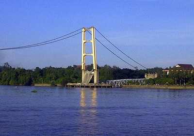 Jembatan Kutai Kartanegara Runtuh